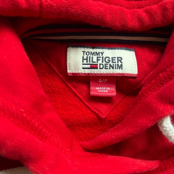 Vintage Tommy Hilfiger Crop Hoodie - Picture 3 of 3